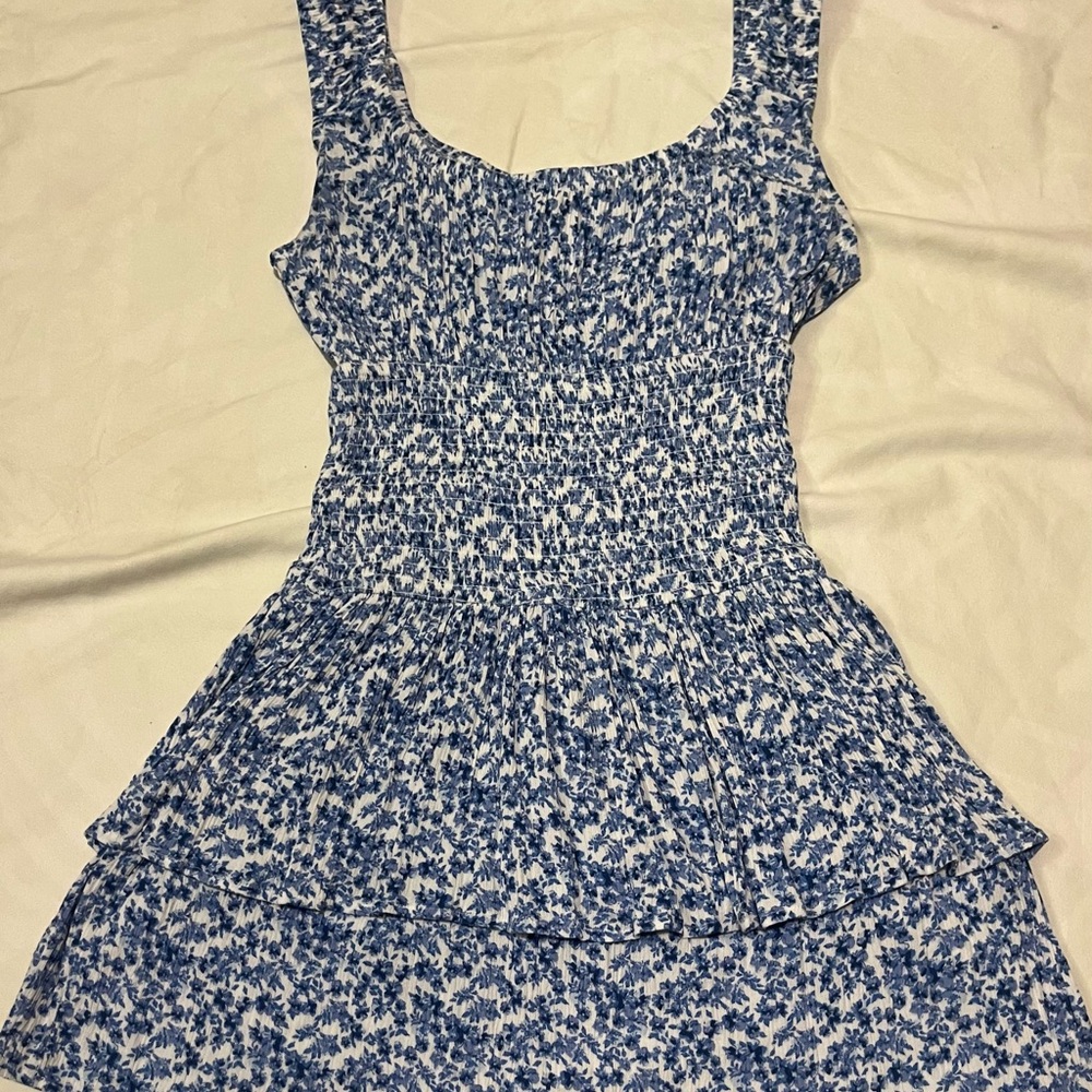 Blue Floral Prairie Women's Dress size Jrs Medium